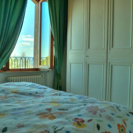Casa Nella Corte Nel Centro Di Con Balcone Panoramico Wifi E Garage Auto Privato Lejlighed